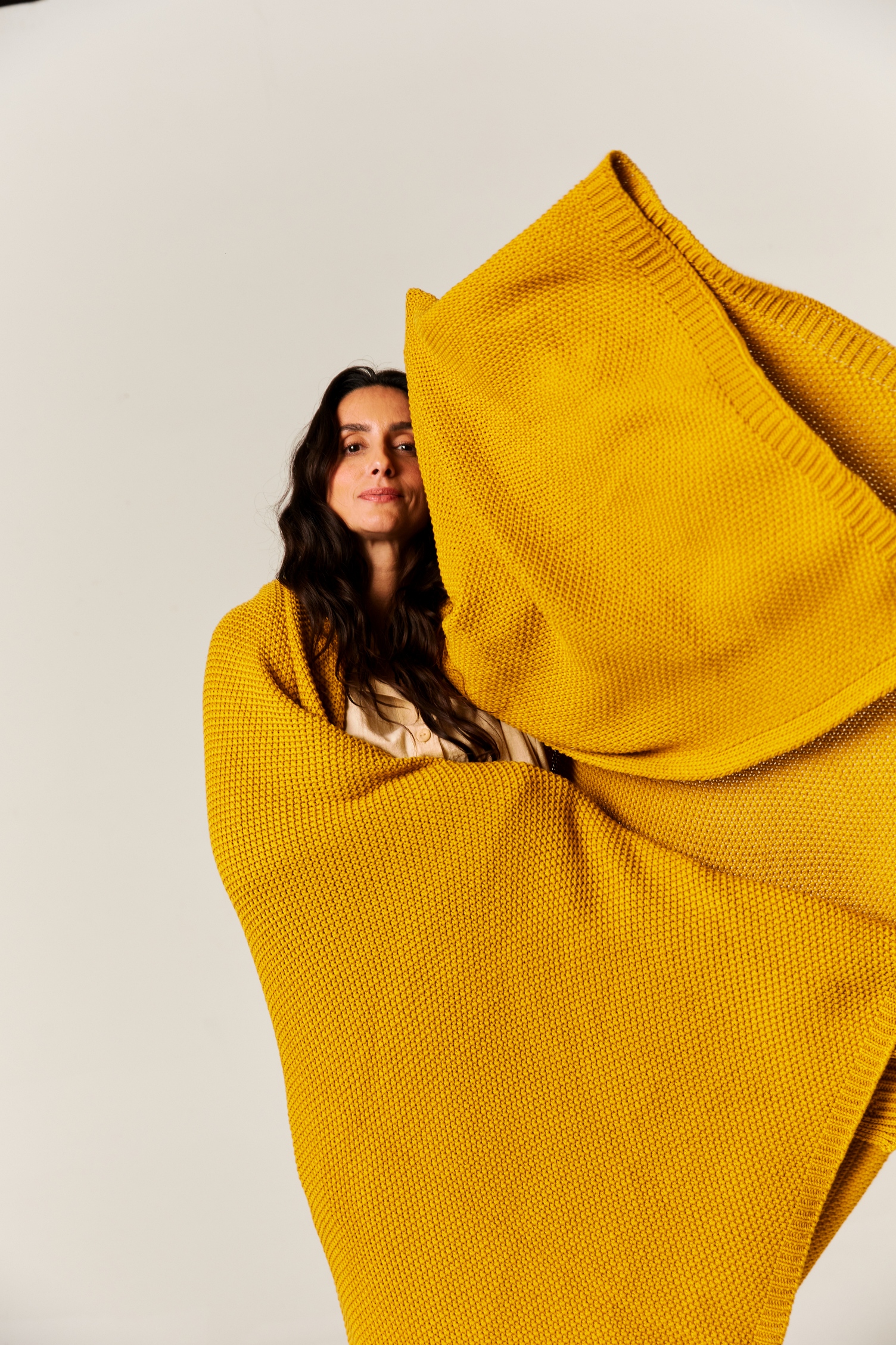 MANTA TRICOT MOSTARDA - Imagem 3