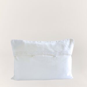 ALMOFADA RENDA BARBANTE 60X40